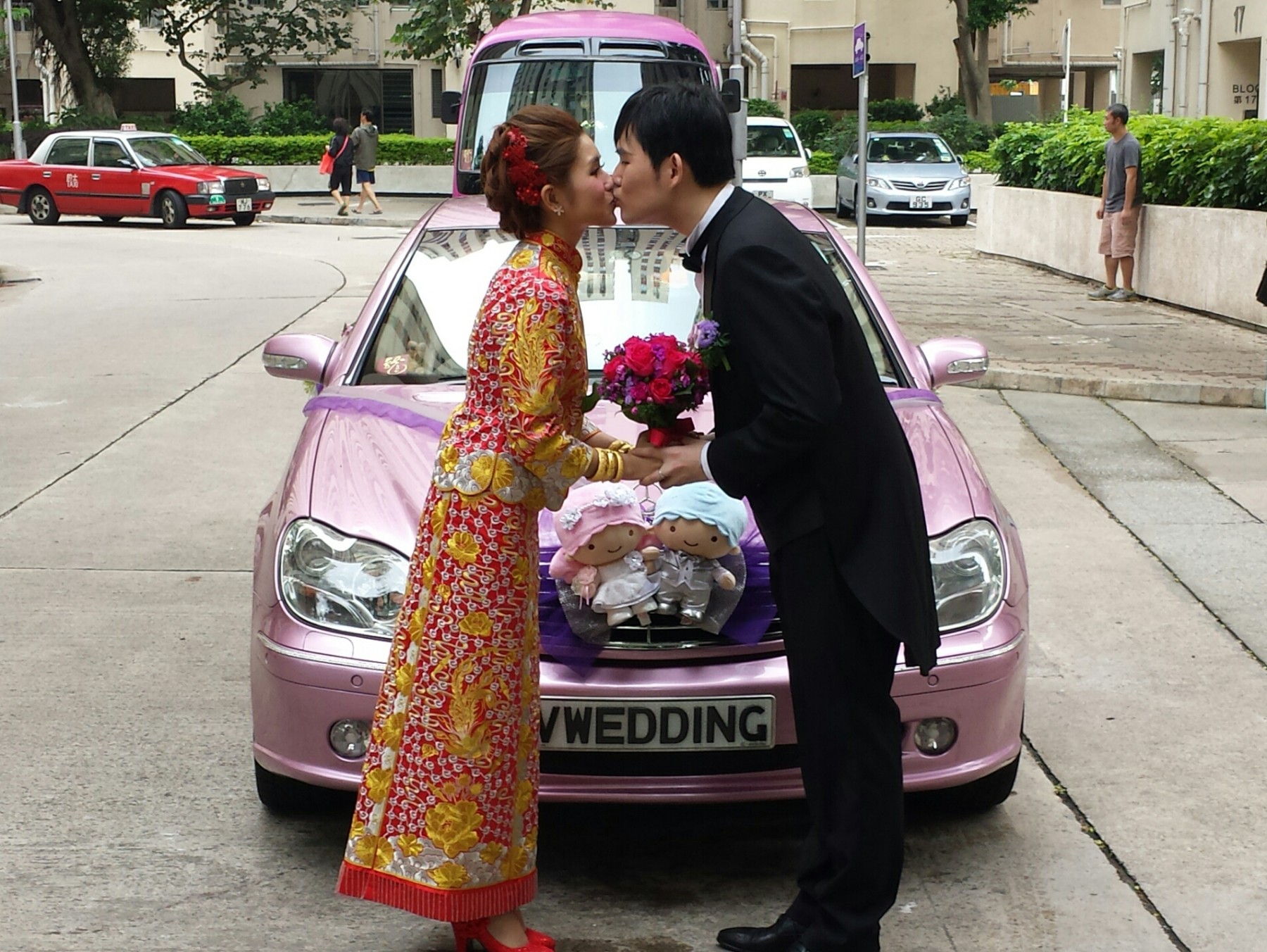結婚花車車頭 V 字帶配大蝴蝶佈置實照